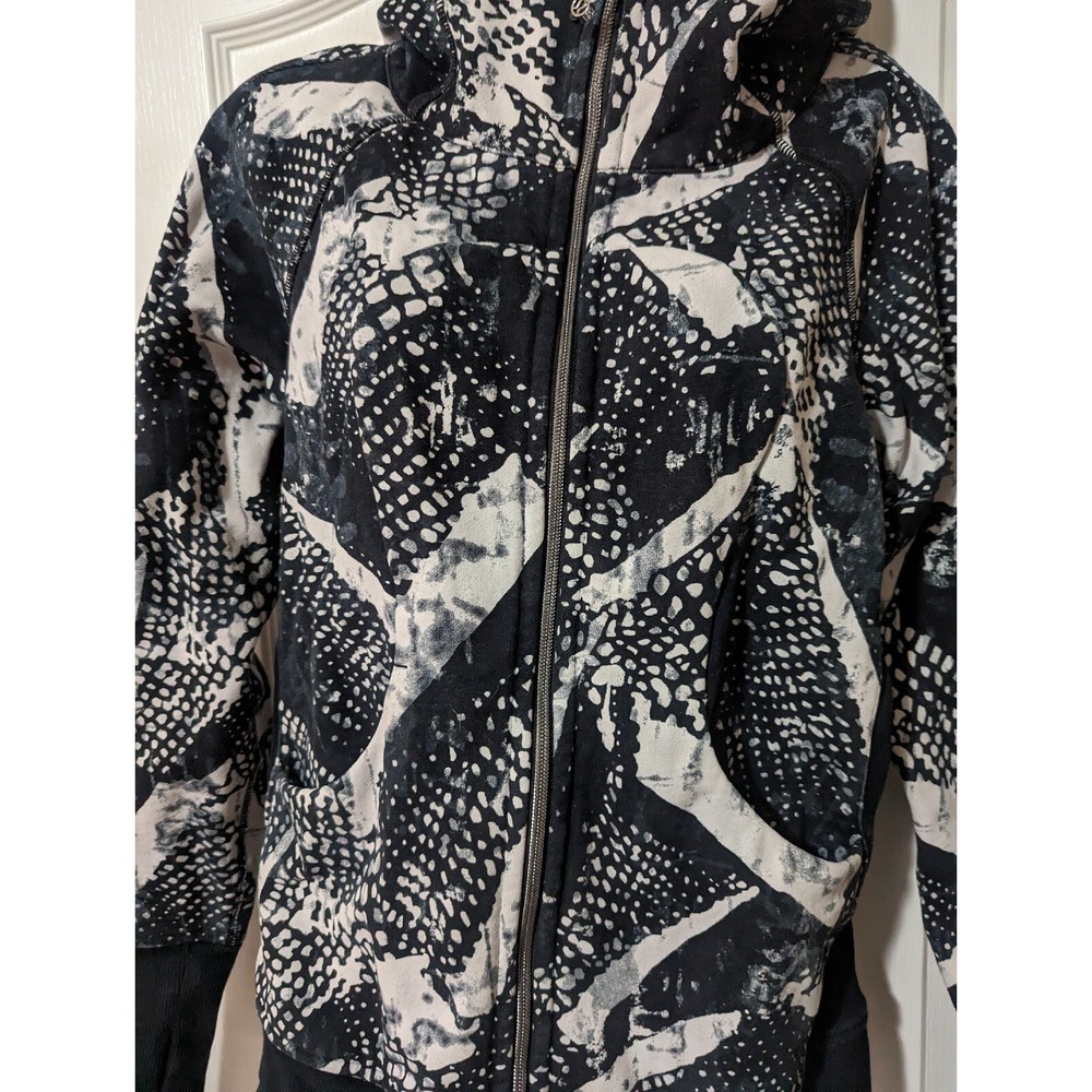 EUC🌟Lululemon Scuba Hoodie III Light Cotton Fleece Sz 8 Static Mist White Black - Picture 8 of 13